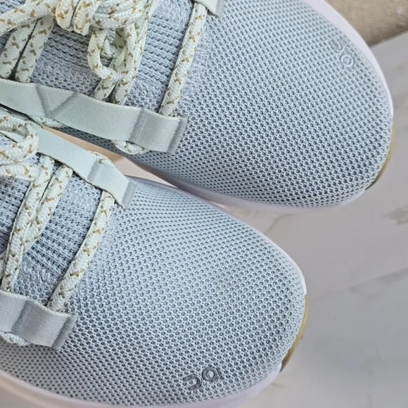 On Cloud Cloudeasy Light Gray Athletic Sneakers - Picture 3 of 14